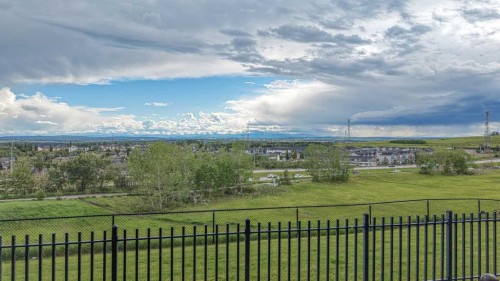 4-153 Rockyledge View Nw, Calgary, AB 