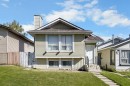 28 Sandstone Hill Nw, Calgary, AB 