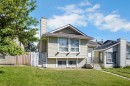 28 Sandstone Hill Nw, Calgary, AB 