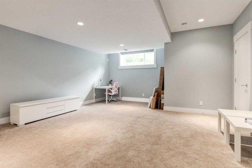 112 Burma Star Road Sw, Calgary, AB 