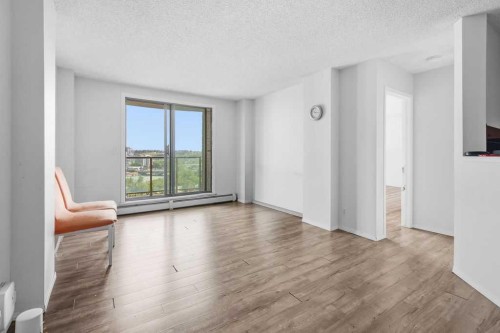 1008-1111 6 Avenue Sw, Calgary, AB - Indoor
