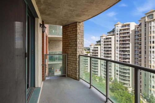 1008-1111 6 Avenue Sw, Calgary, AB - Outdoor With Balcony With Exterior