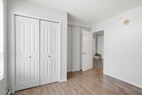 1008-1111 6 Avenue Sw, Calgary, AB - Indoor