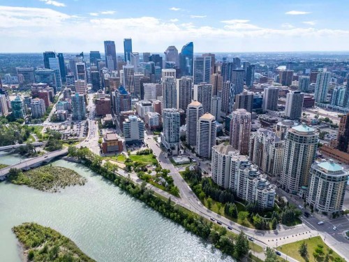 1008-1111 6 Avenue Sw, Calgary, AB - Outdoor With View