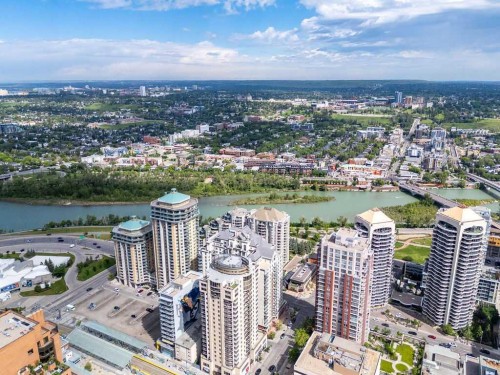 1008-1111 6 Avenue Sw, Calgary, AB - Outdoor With View