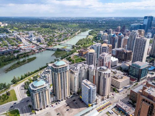 1008-1111 6 Avenue Sw, Calgary, AB - Outdoor With View
