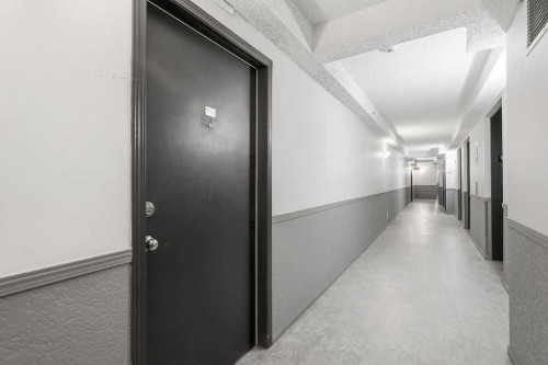 1008-1111 6 Avenue Sw, Calgary, AB - Indoor Photo Showing Other Room
