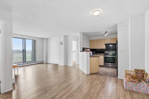 1008-1111 6 Avenue Sw, Calgary, AB - Indoor Photo Showing Kitchen