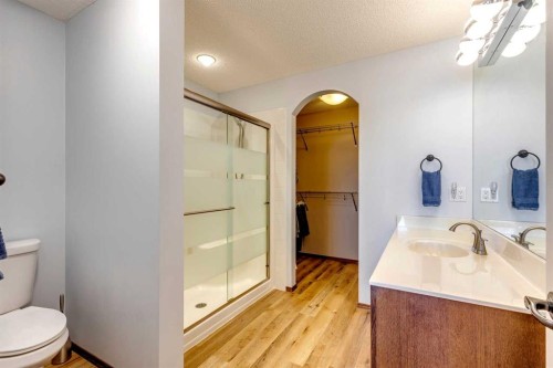 203 Bishop Mews Nw, Langdon, AB 