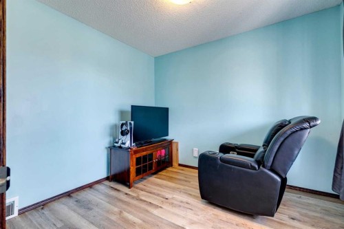 203 Bishop Mews Nw, Langdon, AB 