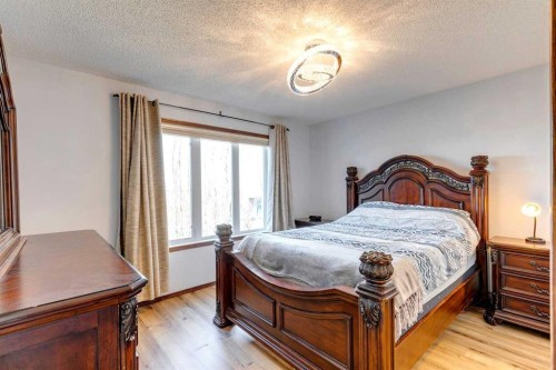 203 Bishop Mews Nw, Langdon, AB 