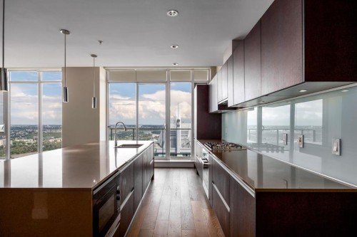 3903-1122 3 Street Se, Calgary, AB - Indoor Photo Showing Kitchen With Upgraded Kitchen