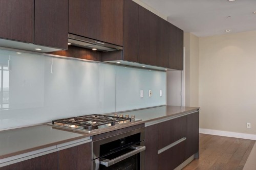3903-1122 3 Street Se, Calgary, AB - Indoor Photo Showing Kitchen