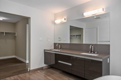 3903-1122 3 Street Se, Calgary, AB - Indoor Photo Showing Bathroom