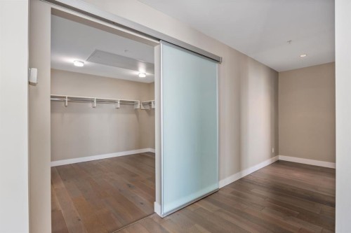 3903-1122 3 Street Se, Calgary, AB - Indoor