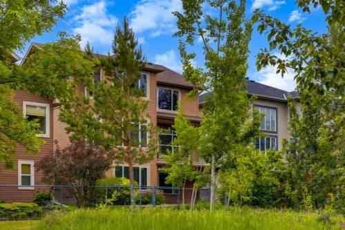 77 Royal Highland Road Nw, Calgary, AB 