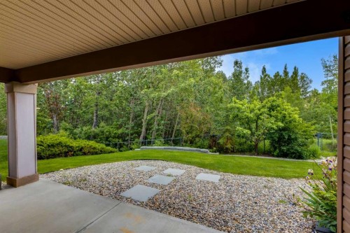 77 Royal Highland Road Nw, Calgary, AB 