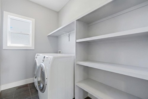 93 Heritage Hill, Cochrane, AB 