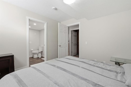93 Heritage Hill, Cochrane, AB 