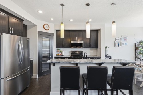 93 Heritage Hill, Cochrane, AB 