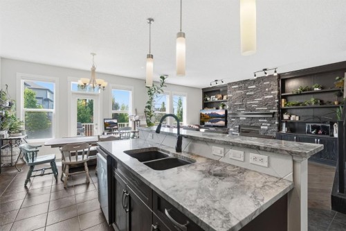 93 Heritage Hill, Cochrane, AB 