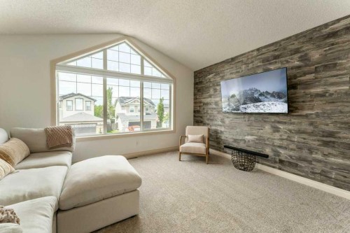 131 Westmount Hill, Okotoks, AB 