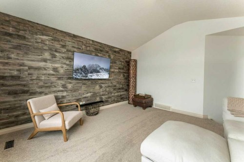 131 Westmount Hill, Okotoks, AB 
