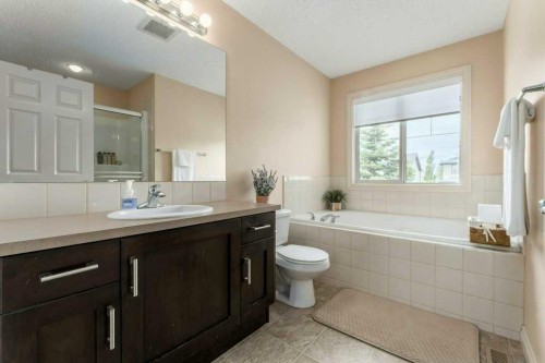 131 Westmount Hill, Okotoks, AB 