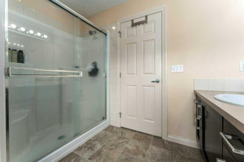 131 Westmount Hill, Okotoks, AB 