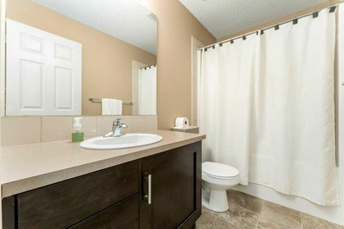 131 Westmount Hill, Okotoks, AB 