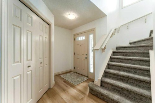 131 Westmount Hill, Okotoks, AB 
