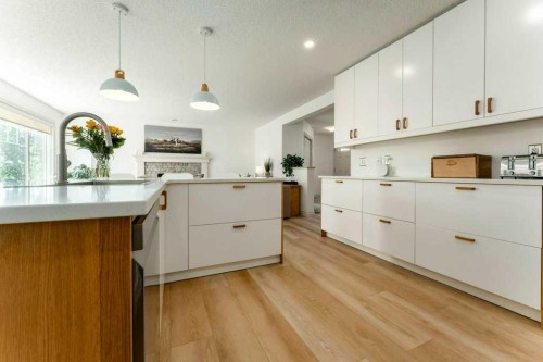 131 Westmount Hill, Okotoks, AB 