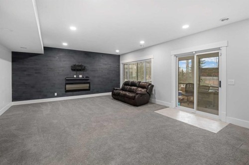 45 Rockcliff Heights Nw, Calgary, AB 