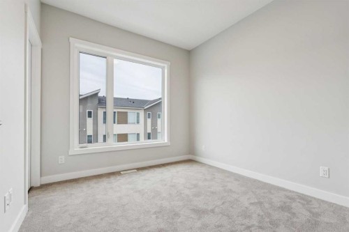 107 Shawnee Square Sw, Calgary, AB 