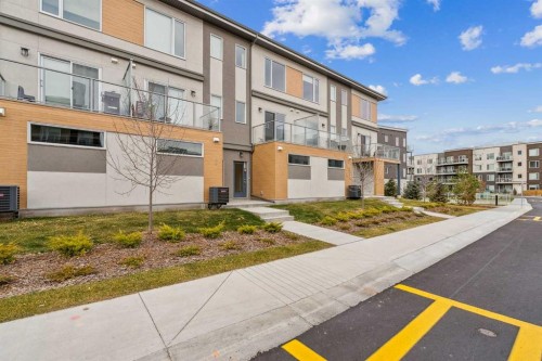 107 Shawnee Square Sw, Calgary, AB 