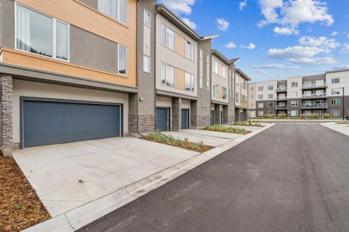 107 Shawnee Square Sw, Calgary, AB 