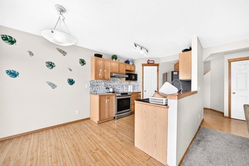 145 Martinvalley Crescent Ne, Calgary, AB 
