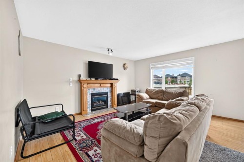 145 Martinvalley Crescent Ne, Calgary, AB 