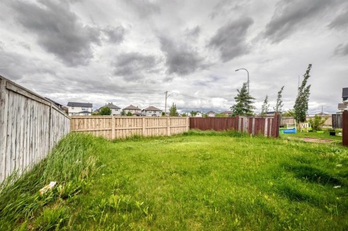 145 Martinvalley Crescent Ne, Calgary, AB 