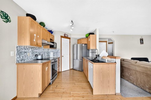 145 Martinvalley Crescent Ne, Calgary, AB 