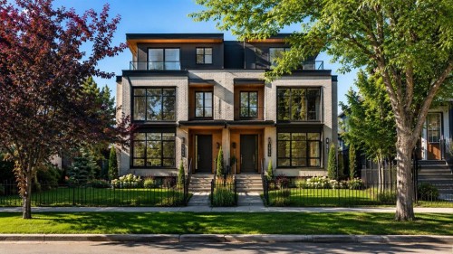 618 11 Avenue Ne, Calgary, AB - Outdoor With Facade