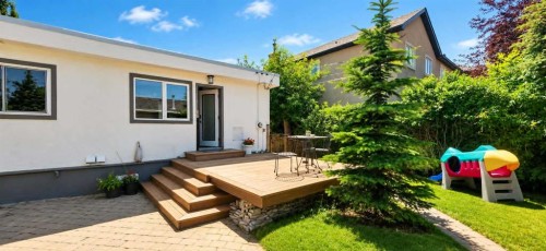 618 11 Avenue Ne, Calgary, AB - Outdoor