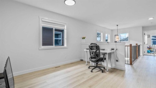 18 Clearwater Lane, Chestermere, AB 