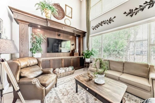 12 Chapala Heath Se, Calgary, AB 