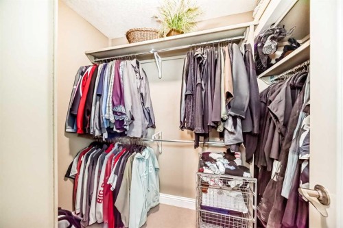 12 Chapala Heath Se, Calgary, AB 
