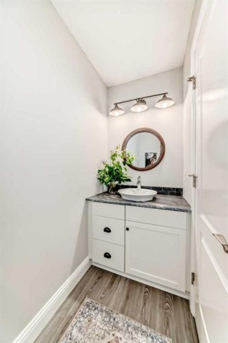 12 Chapala Heath Se, Calgary, AB 