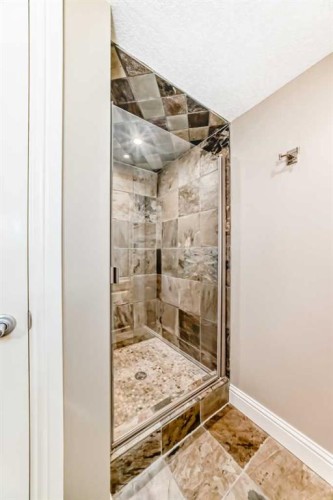 12 Chapala Heath Se, Calgary, AB 