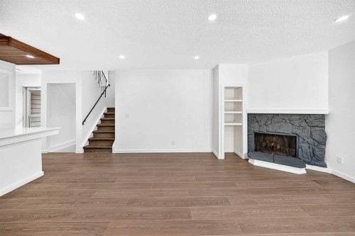 205-829 Coach Bluff Crescent Sw, Calgary, AB 