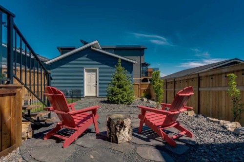 7 Precedence Link, Cochrane, AB 