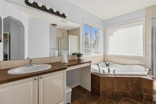 156 Silverado Range Close Sw, Calgary, AB 